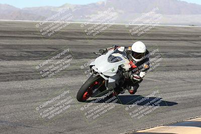 media/Jan-16-2026-CVMA Friday Practice (Fri) [[6f2bf47531]]/5-Racer 4-Trackday1/Session 2 (Bowl)/